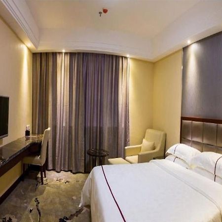Jindongshan Taohualing Hotel Yichang Exterior foto